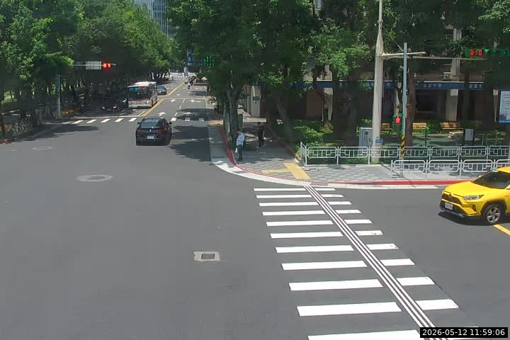 松高路口